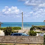 La Mesangere-maison Normande A 150m De La Hermanville-sur-Mer